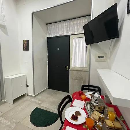 House Spaccanapoli * Naples